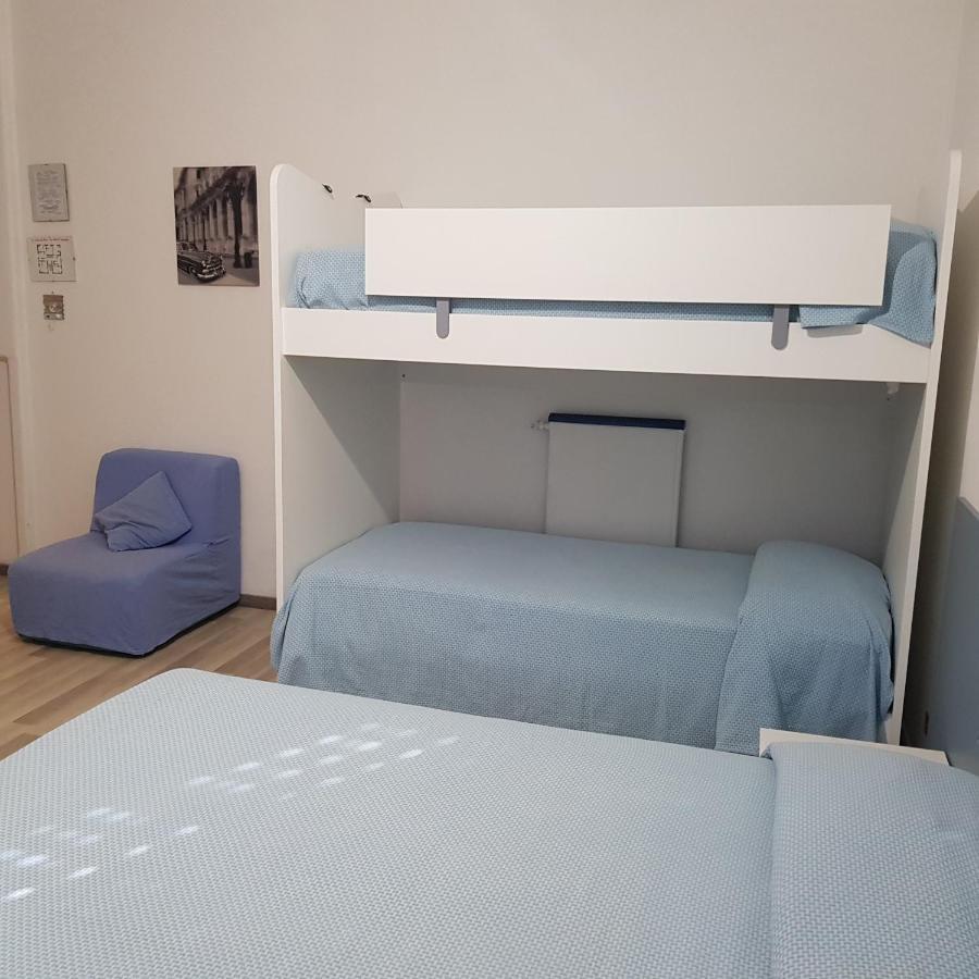 Albergo La Marinella Варацце Екстер'єр фото