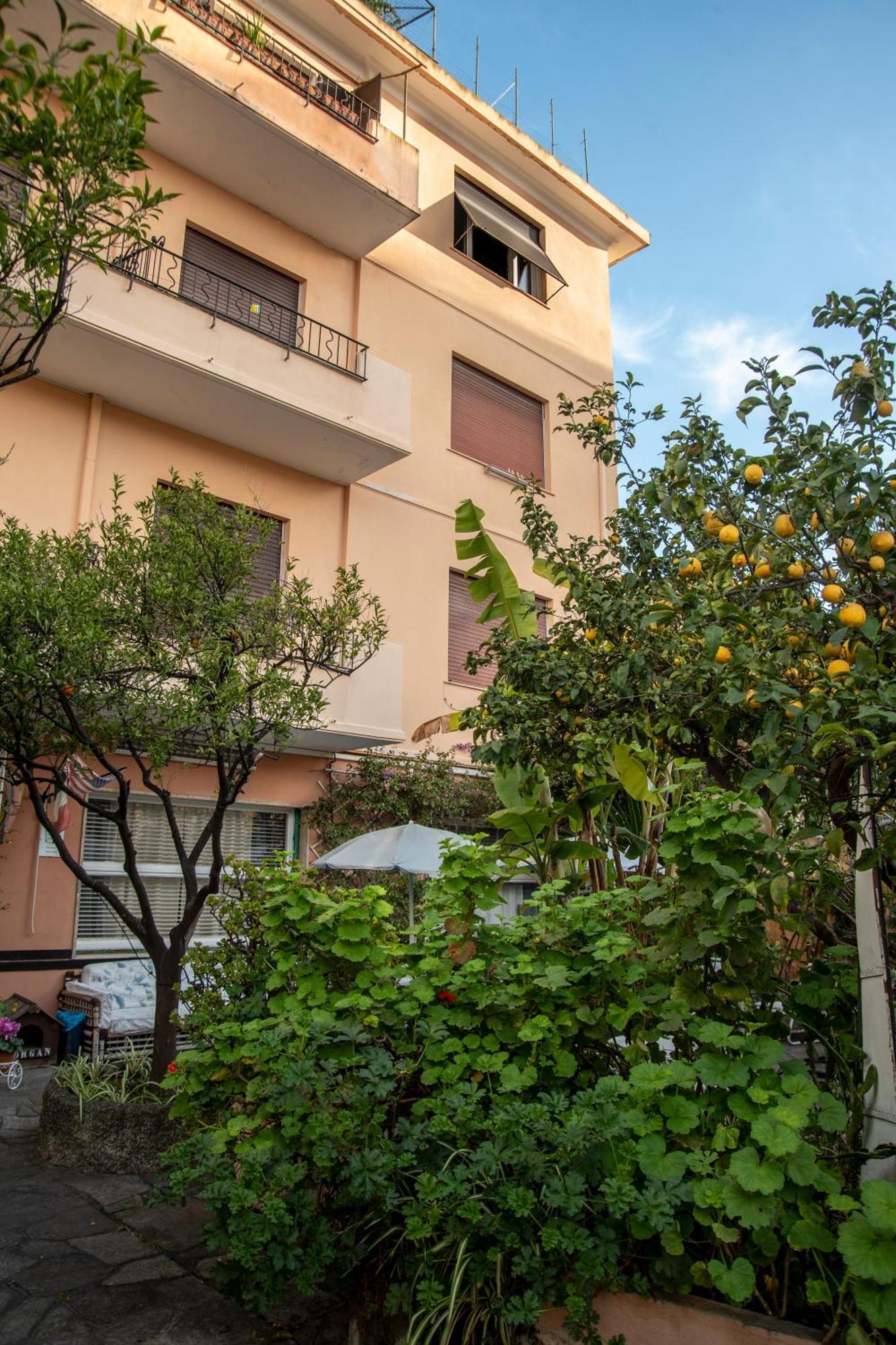 Albergo La Marinella Варацце Екстер'єр фото